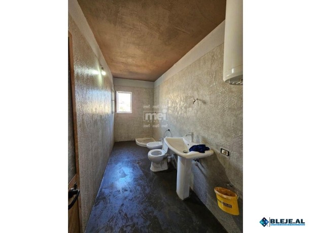 shitet-apartament-31-prane-shkolles-eftali-koci-big-0