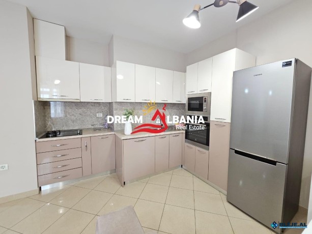 super-apartament-212-me-qera-te-rruga-e-elbasanit-prane-mu-big-1