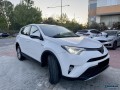 toyota-rav4-hybrid-small-3