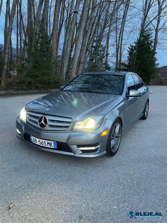 mercedes-benz-c300-2012-big-4