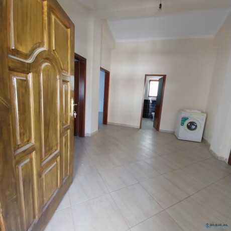 jepet-shtepi-31-me-qera-kati-i-3-i-nje-vile-me-hapesira-te-bollshme-tek-vilat-gjermaneqytet-studenti-tirane-big-2