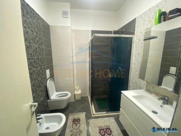 shitet-apartament-212-te-rruga-e-portit-durres-big-1