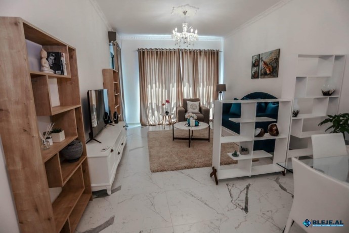 qera-apartament-11-21-dhjetori-tirane-big-0