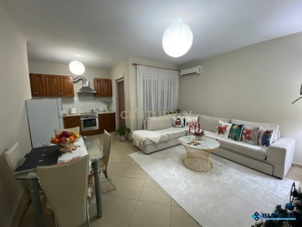 shitet-apartament-11-prane-drejtorise-se-policise-durres-big-1