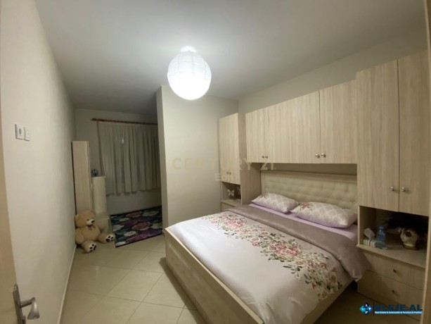 shitet-apartament-11-prane-drejtorise-se-policise-durres-big-2