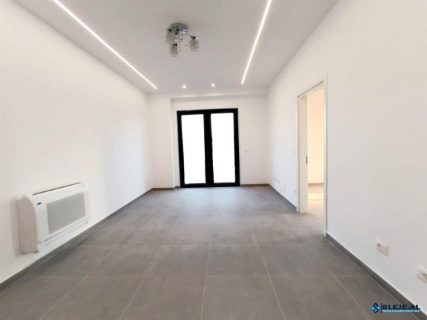 jepet-me-qera-apartament-11-tek-tirana-garden-building-big-3