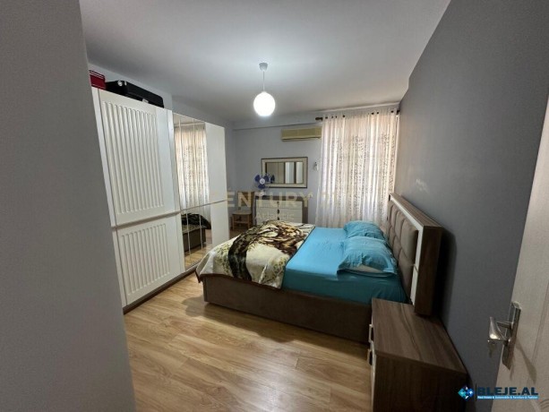 shitet-apartament-212prane-shkolles-bajram-curri-ne-plazh-big-2