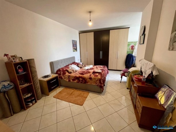 shitet-apartament-21-ne-laprake-big-0