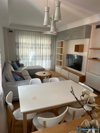 apartament-me-qira-te-kristal-center-31-2-poste-parkimi-big-0