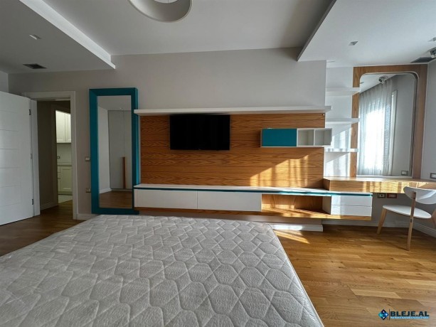 apartament-me-qira-te-kristal-center-31-2-poste-parkimi-big-5