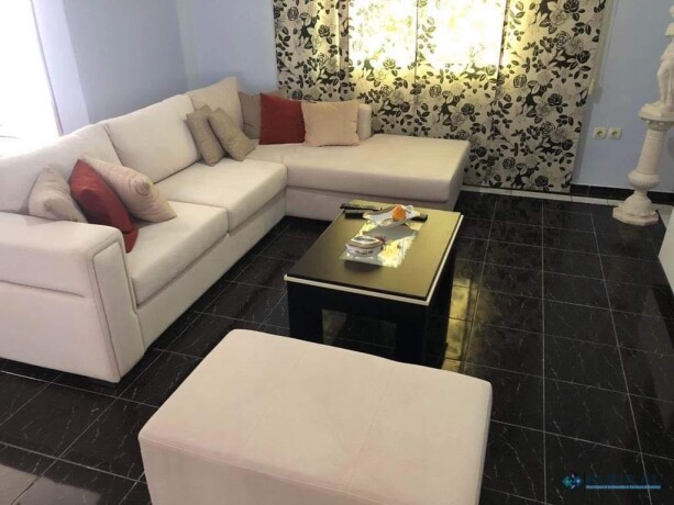 jepet-me-qera-secili-kat-i-nje-super-vile-3-kateshe-afer-universreklama-tirane-big-0