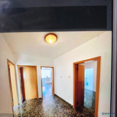jepet-me-qera-apartament-21-te-rruga-pjeter-budi-tirane-big-2