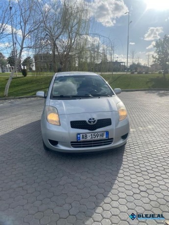 toyota-yaris-14-naft-big-1