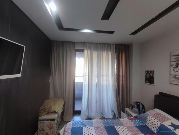 shitet-super-apartament-31-tek-bulevardi-zogu-i-pare-tirane-big-7