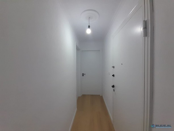 shitet-apartament-11-te-pazari-i-ri-tirane-big-4