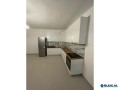 jepet-per-qira-apartament-2-1-2-post-parkimi-rruga-e-b-small-2