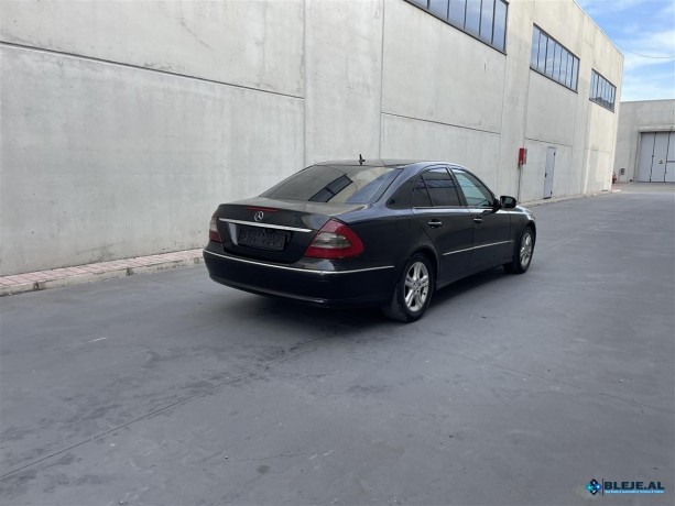 mercedes-benz-e220-big-1