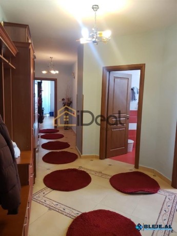 jepet-me-qira-apartament-21-prane-sahatit-shkoder-big-1