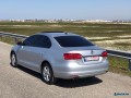 vw-jetta-nafte-2012-full-option-small-1