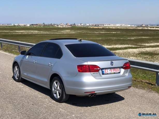 vw-jetta-nafte-2012-full-option-big-1