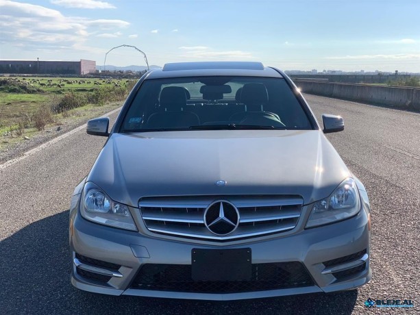 shitet-okazion-2012-mercedes-benz-c300-4-matic-big-0