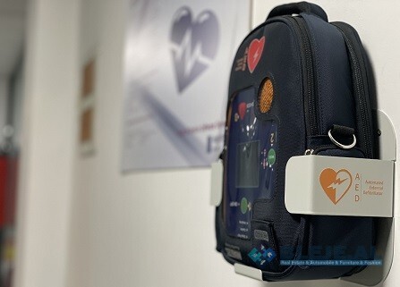 three-step-defibrillation-process-defibrillator-big-0