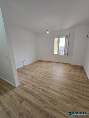 shitet-apartament-21-xhamlliku-tirane-big-2