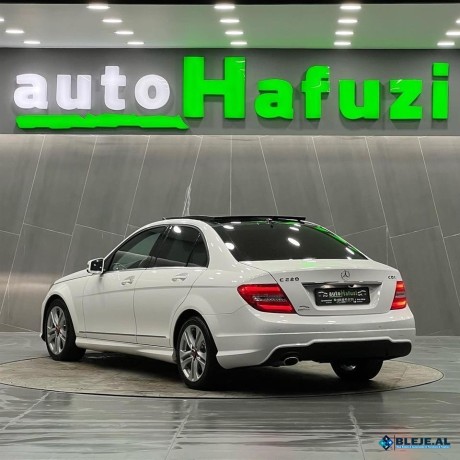 2012-mercedes-benz-c220-cdi-big-3