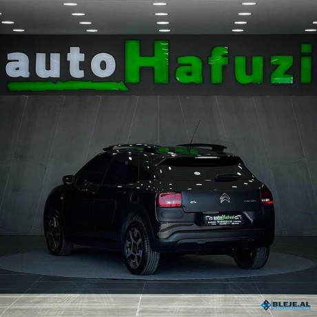 2017-citroen-c4-cactus-16-bluehdi-big-2