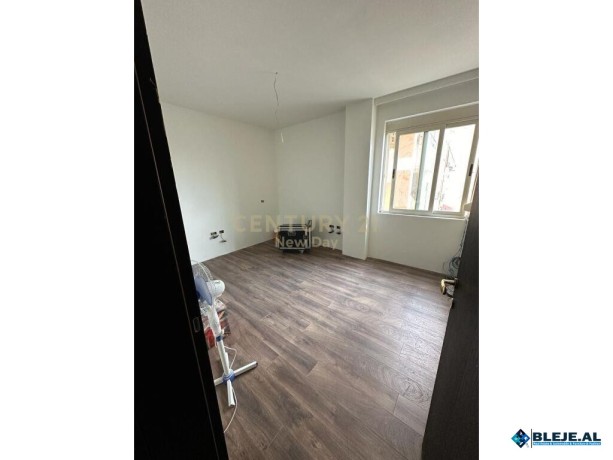 shitet-apartament-11-ne-plazh-iliria-big-0