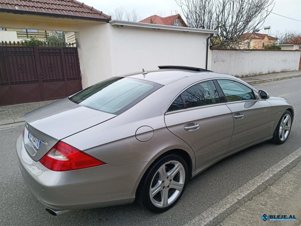 mercedes-cls-320-big-0