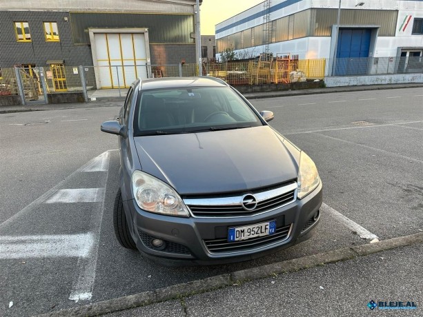 opel-astra-big-3