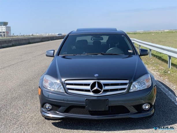 shitet-2010-mercedes-benz-c300-4-matic-big-0