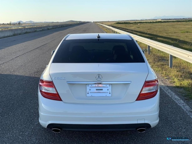 shitet-2010-mercedes-benz-c300-amg-styling-big-0