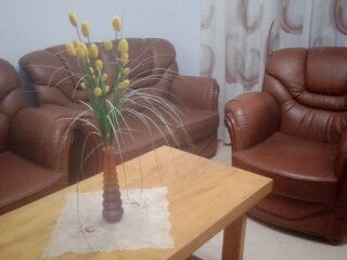jepet-me-qera-21-tek-universiteti-metropolitan-tirane