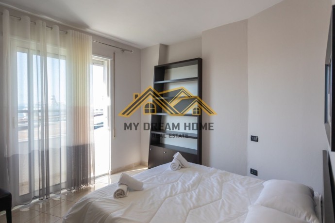 jepet-me-qira-apartament-312-tek-rruga-e-re-e-portit-durres-big-7