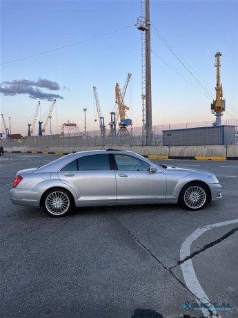 mercedes-s-550l-big-0