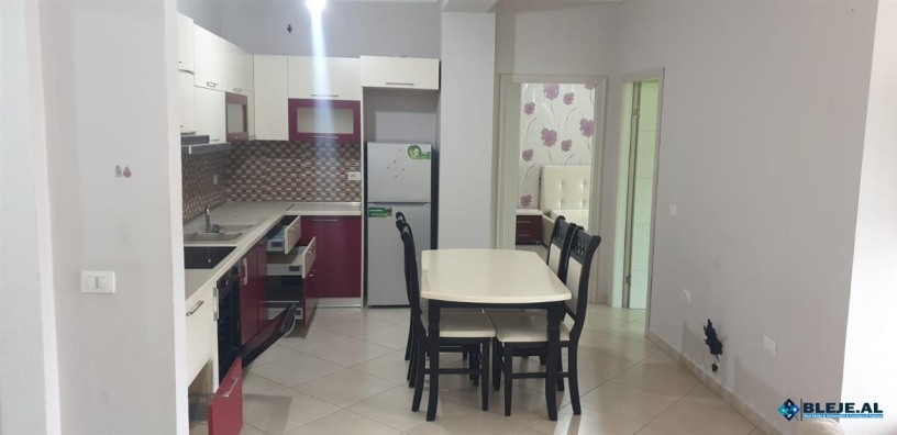 jepet-me-qera-apartament-21-tek-ish-rajoni-durres-big-5