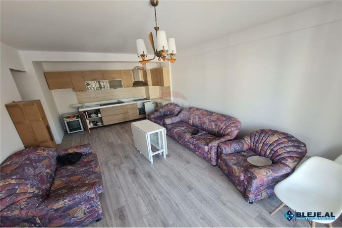 apartament-ne-shitje-mali-i-robit-shqiperi-big-2