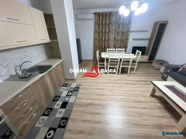 apartament-21-me-qera-tek-zogu-i-zi-rruga-muhamet-gjollesh-big-0