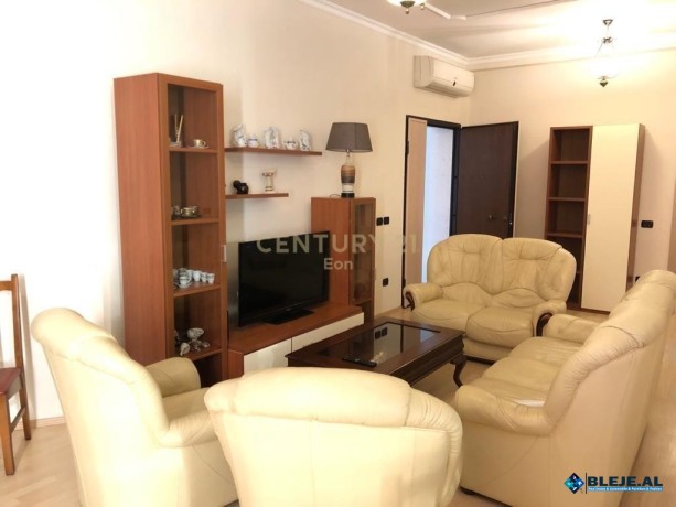 jepet-me-qira-apartament-312verande-ne-vollga-big-10