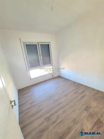 shitet-apartament-312-tek-rruga-5-maj-big-5