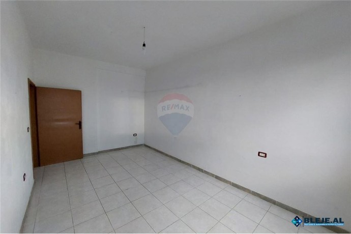 apartament-31-ne-shitje-prane-ksha-vlore-big-3