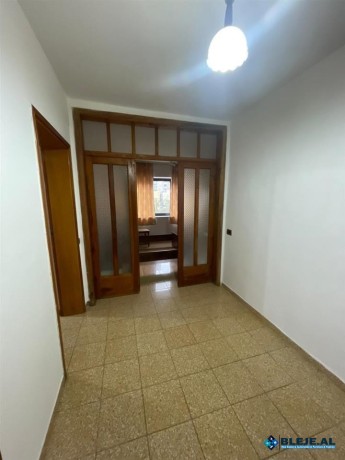 jepet-me-qera-apartament-11-qender-durres-big-4