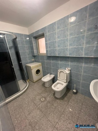 jepet-me-qera-apartament-11-qender-durres-big-0