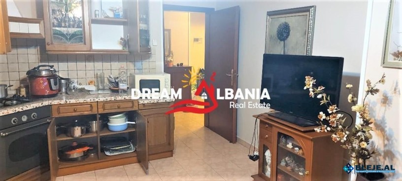 apartament-21-me-qera-ne-bulevardin-zhan-dark-big-1