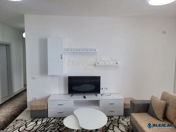 jepet-me-qira-apartament-212-ne-vollga-big-5