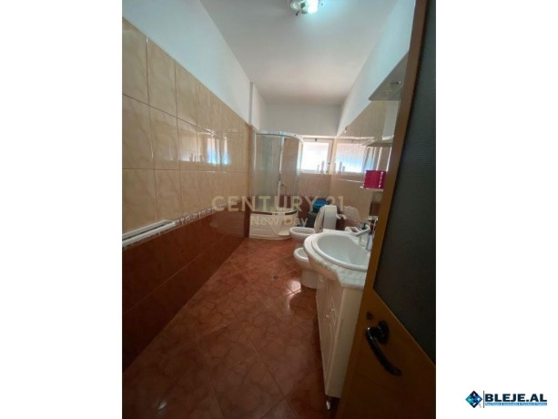 apartament-21-per-qira-ne-qendren-e-durresit-big-1