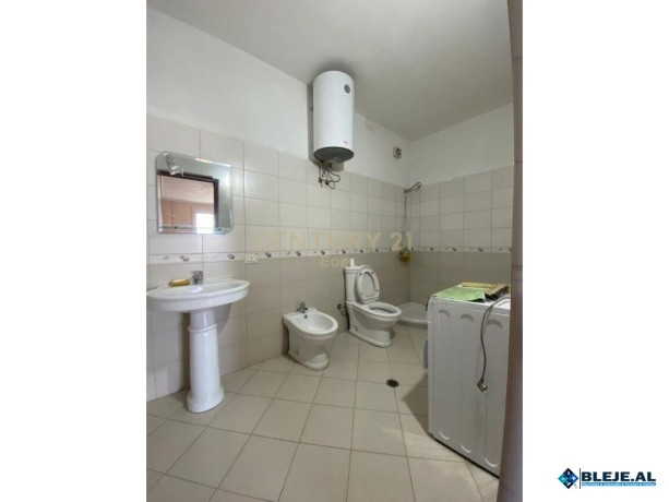 jepet-apartament-21-me-qera-tek-tregu-industrial-durres-big-8