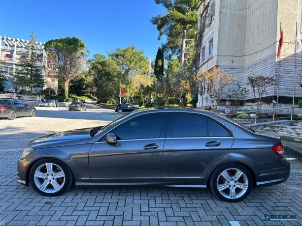 mercedez-benz-c300-big-0